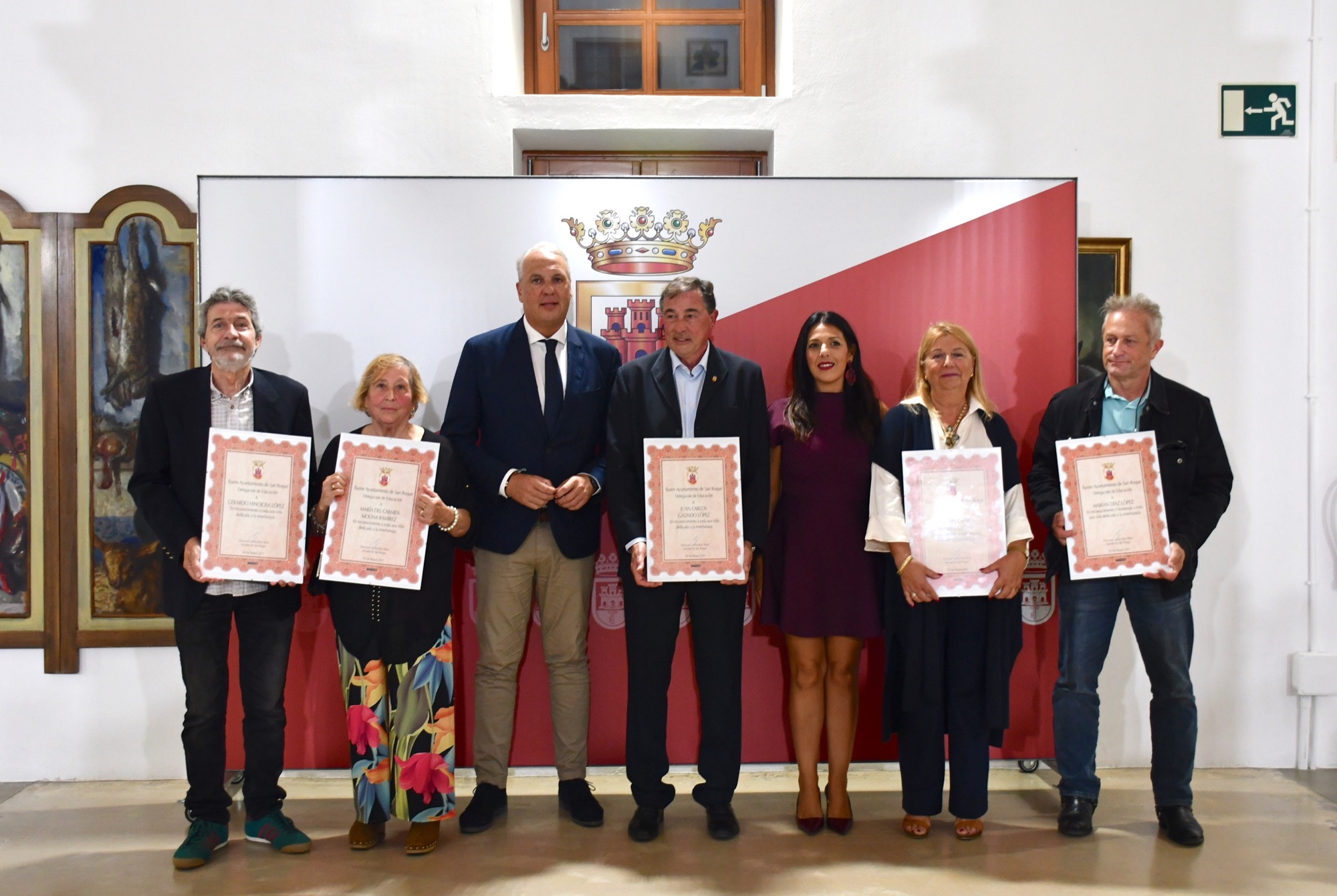 Homenaje a docentes jubilados en San Roque por su entrega a la educación