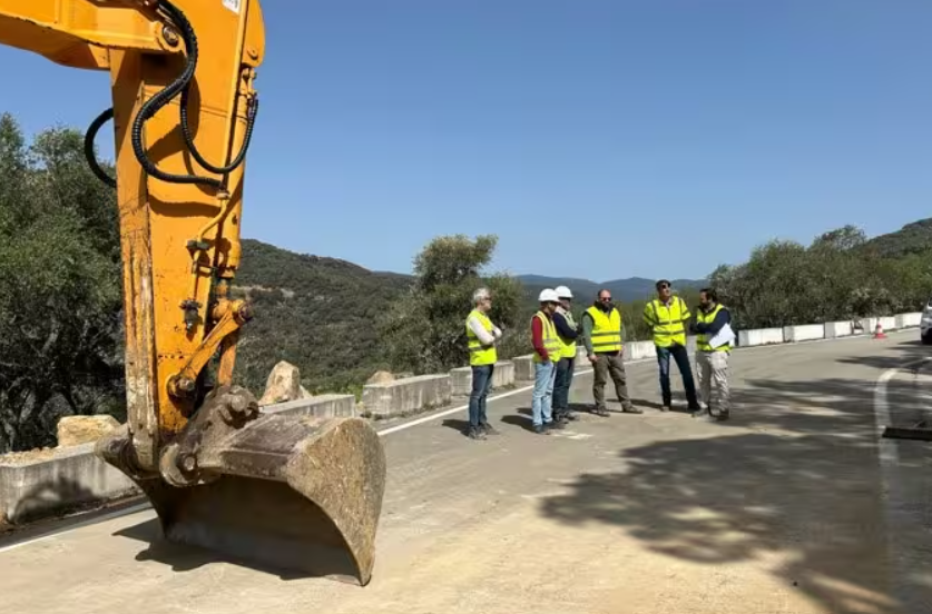 Diputación de Cádiz mejora carreteras con 806.000 €