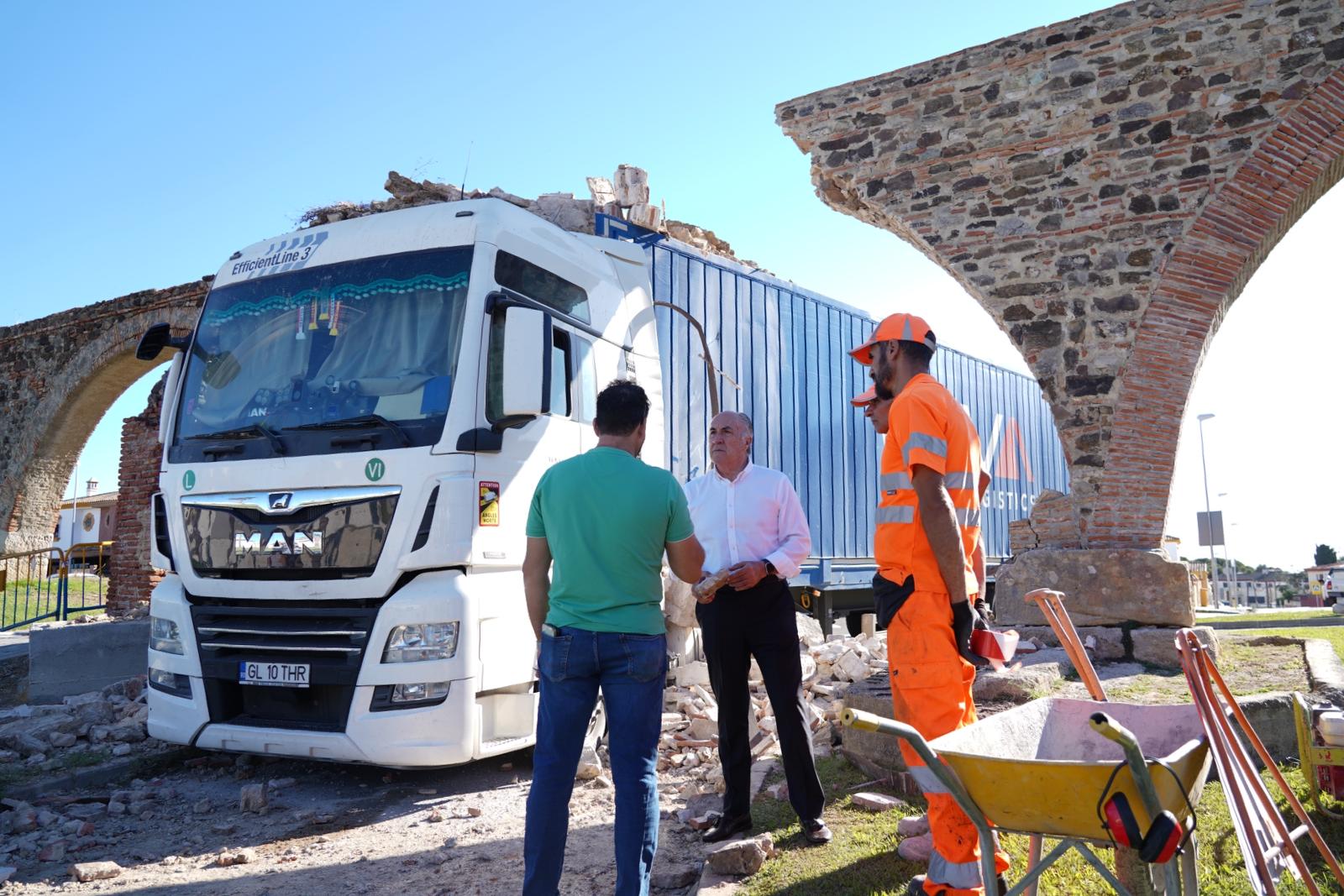 Arcos del Cobre: inicia su reconstrucción en Algeciras